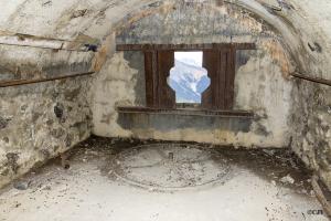 Ligne Maginot - L'OLIVE (BATTERIE CAVERNE) - (Position d'artillerie préparée) - La deuxième casemate pour canon de 75