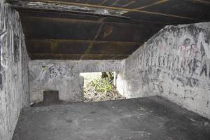 Ligne Maginot - BRIGGMATTEN EST - (Blockhaus pour canon) - Chambre de tir et l'entrée du matériel