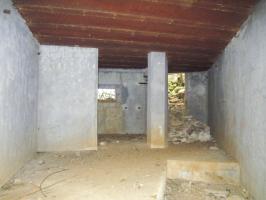 Ligne Maginot - MB351 - (Blockhaus lourd type STG / STG-FCR - Simple) - À gauche chambre de tir mitrailleuse, à droite accès à la cloche GFM (non posée)