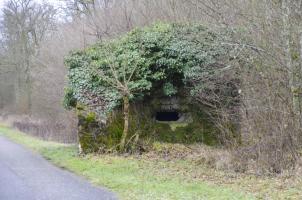 Ligne Maginot - KATZENPFAD - (Blockhaus pour arme infanterie) - Vue de la façade coté nord avec le créneau de tir
