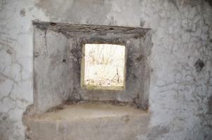 Ligne Maginot - 181 - KEMBS NORD 2 - (Blockhaus pour arme infanterie) - Créneau de la défense rapprochée du créneau de tir mitrailleuse
