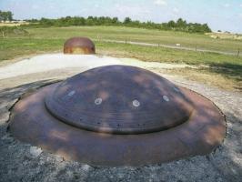 Ligne Maginot - BAMBESCH - A35 - (Ouvrage d'infanterie) - Bloc 1
Tourelle de mitrailleuses modifiée en AM