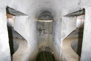 Ligne Maginot - ILLHAEUSERN 3 - (Blockhaus pour arme infanterie) - Le couloir central de l’observatoire et les passages vers les coupoles