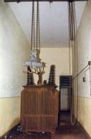Ligne Maginot - GOETZENBRUCK - (Infrastructures électriques) - Transformateur de secours monophasé ALS'THOM de 500 KVA 
Photographie faite avec l'autorisation de EDF.