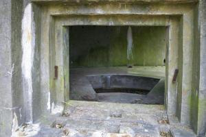 Ligne Maginot - WINDSTEIN - (Casemate d'artillerie) - Un des créneaux