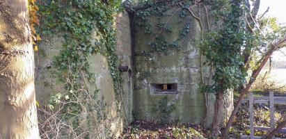 Ligne Maginot - 52 - BUSSIERES EST - (Blockhaus pour arme infanterie) - Créneau latéral de la caponnière