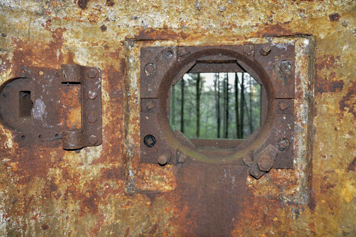 Ligne Maginot - WINECKERTHAL EST - (Casemate d'infanterie) - La cloche mitrailleuse et son créneau atypique