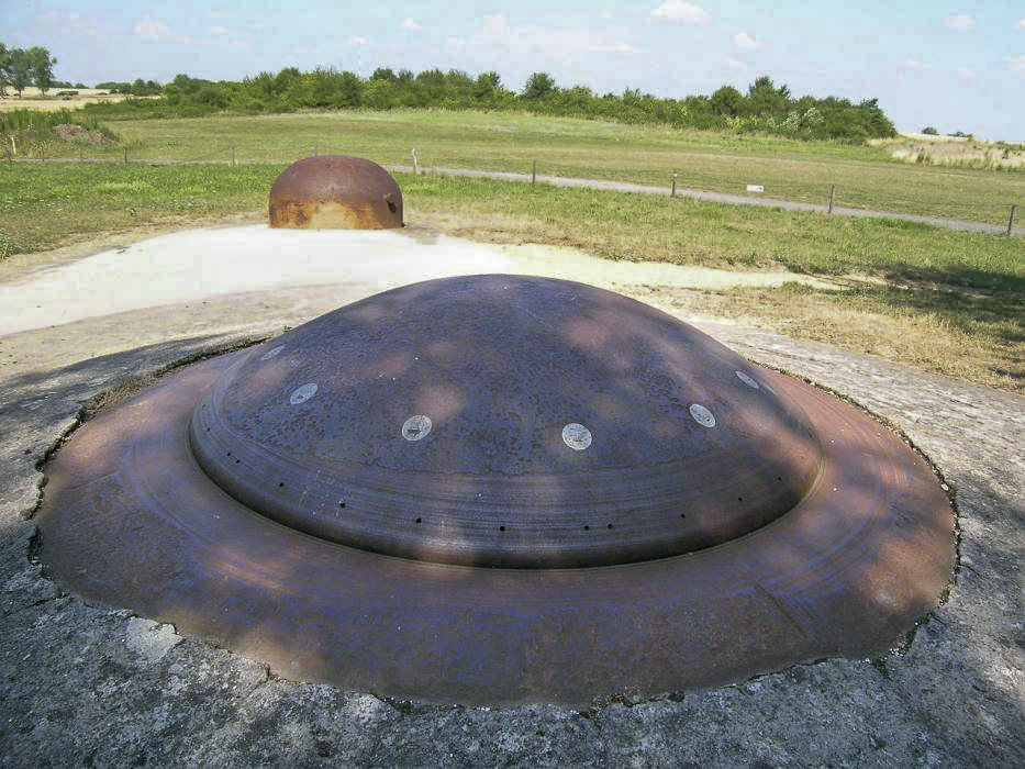 Ligne Maginot - BAMBESCH - A35 - (Ouvrage d'infanterie) - Bloc 1
Tourelle de mitrailleuses modifiée en AM