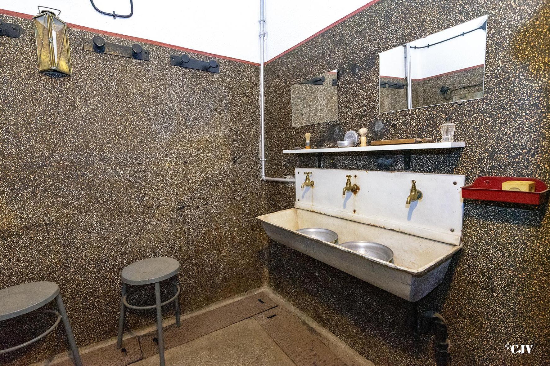 Ligne Maginot - ROHRBACH - FORT CASSO - (Ouvrage d'infanterie) - Un lavabo