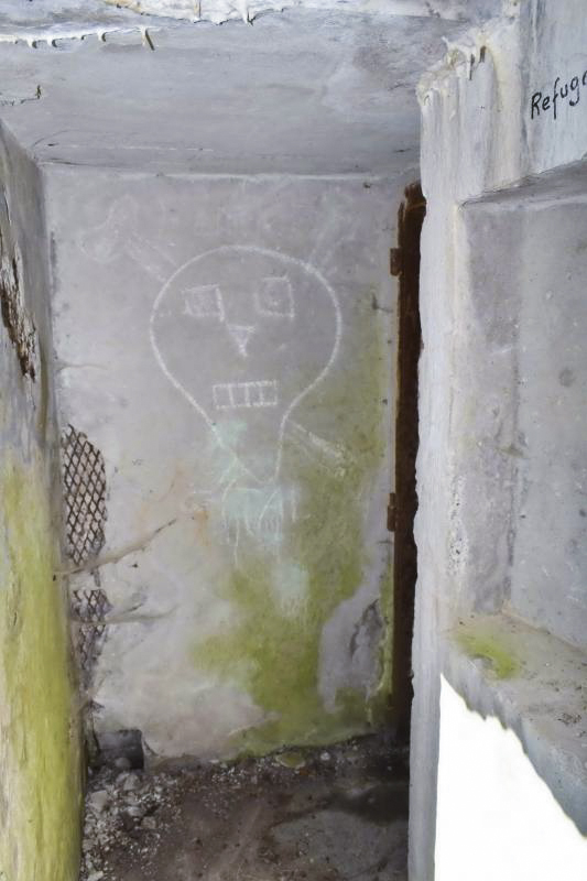 Ligne Maginot - ECLUSE 52 NORD - (Blockhaus pour canon) - L'entrée