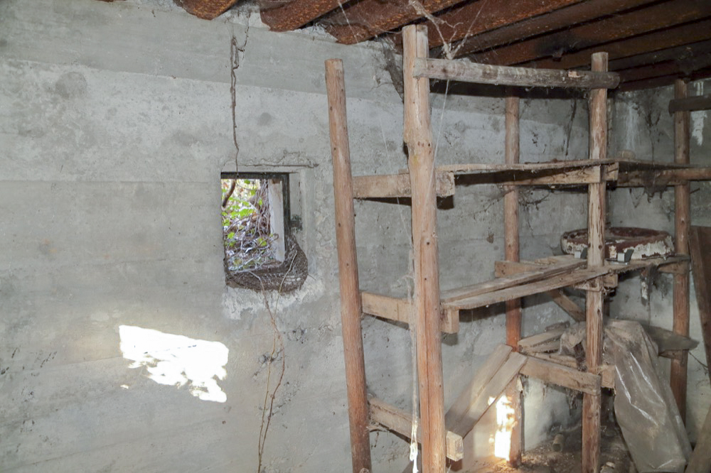 Ligne Maginot - PONT DE BATEAU OUEST 2 - (Blockhaus pour arme infanterie) - Intérieur de l'abri - Les Gardiens du Rhin