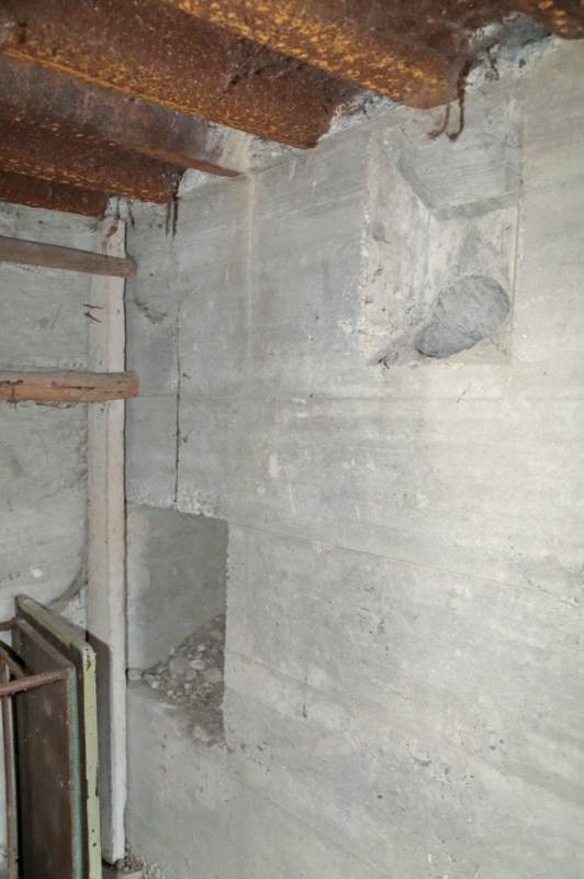 Ligne Maginot - PONT DE BATEAU OUEST 2 - (Blockhaus pour arme infanterie) - Intérieur de l'abri - Les Gardiens du Rhin