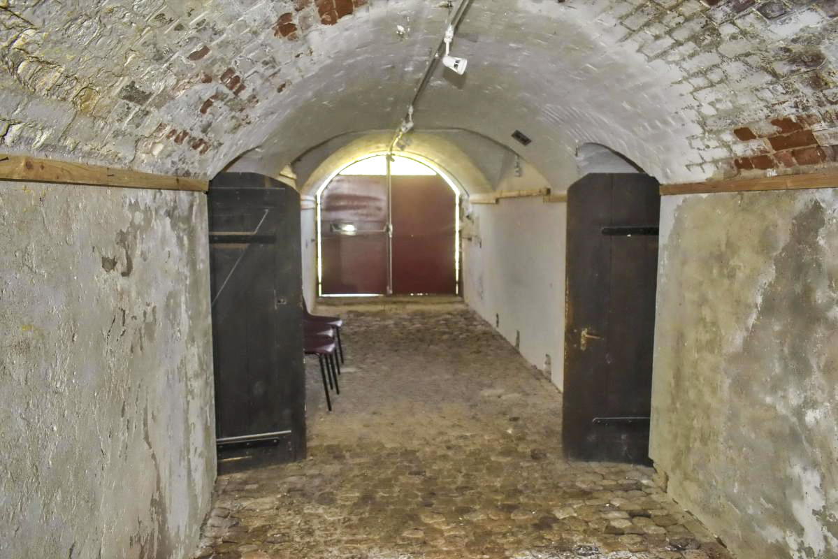 Ligne Maginot - TOUR BASTIONNEE 3 (CM N°1/I/28° RIF) - (PC de Sous-Quartier) - Entrée du haut - D.Froehly