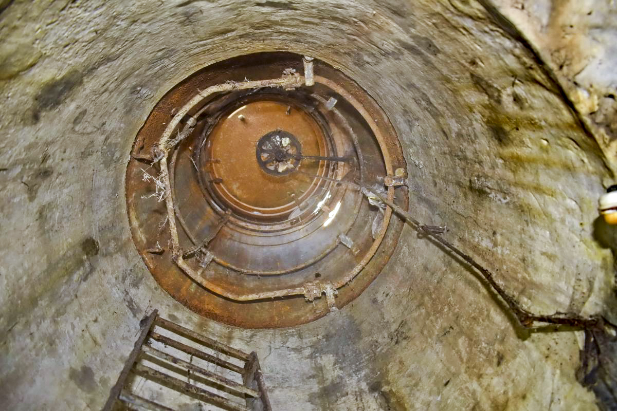 Ligne Maginot - TOUR BASTIONNEE 3 (CM N°1/I/28° RIF) - (PC de Sous-Quartier) - Coupole d’observation.