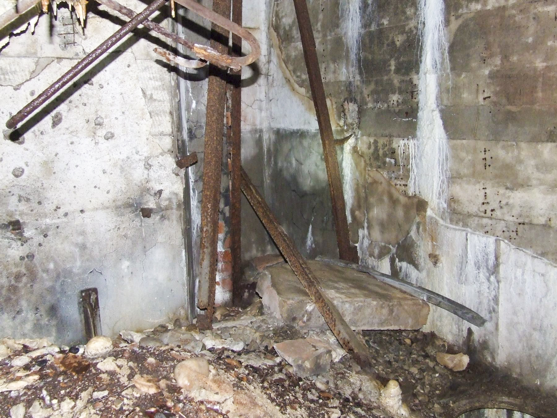 Ligne Maginot - MARKBACH - (Blockhaus pour arme infanterie) - Latrines - STENGER Mathieu