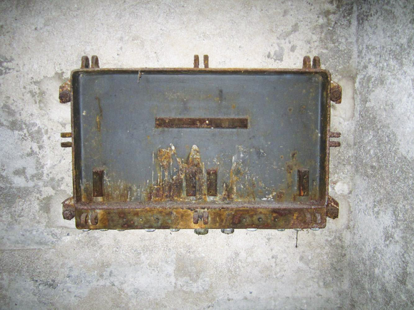 Ligne Maginot - 1 - UNTERJAEGERHOF - (PC de Sous-Quartier) - Central TM 32 a 16 directions