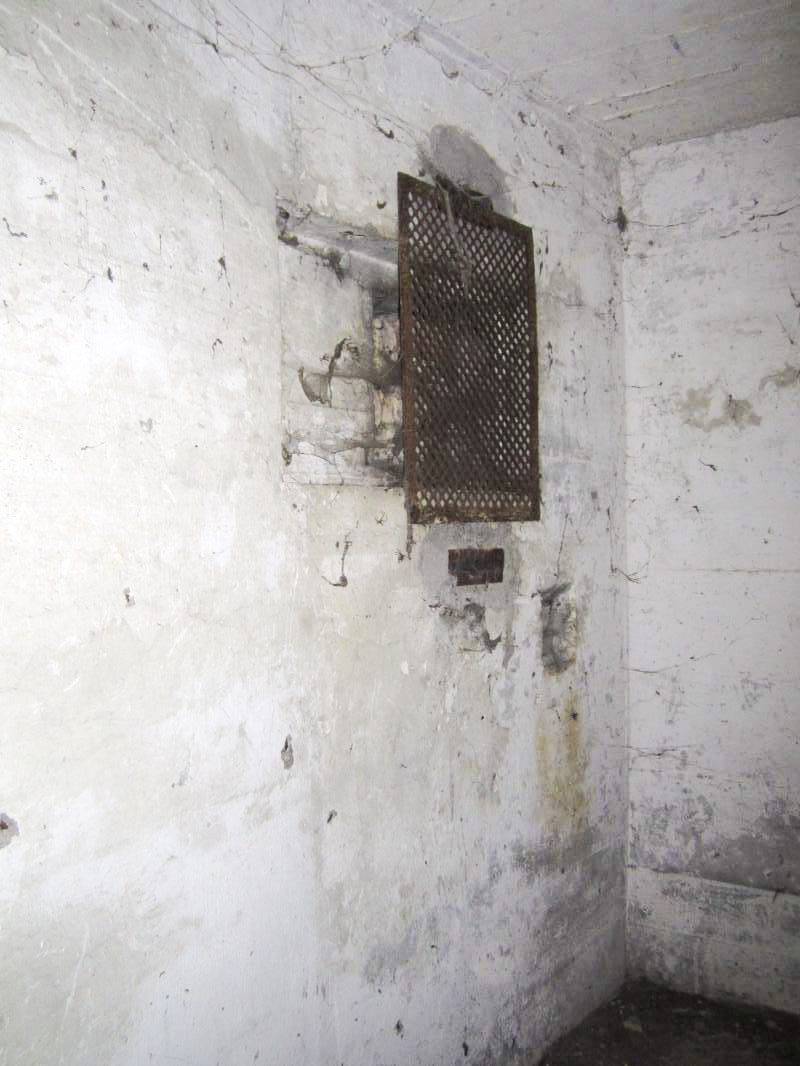 Ligne Maginot - 30 - KLAEUBELSWOERTH NORD - (Blockhaus pour arme infanterie) - Chambre de tir, créneau nord