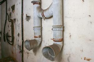 Ligne Maginot - SOETRICH - A11 - (Ouvrage d'artillerie) - Bloc 2
Tubes acoustiques pour la communication entre les observateurs (cloches VDP et GFM) et le bureau des observateurs du bloc