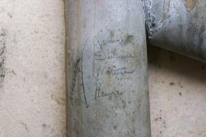 Ligne Maginot - SOETRICH - A11 - (Ouvrage d'artillerie) - Bloc 2
Tubes acoustiques, memo concernant le contenu du message devant être transmis au SRA