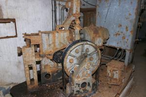 Ligne Maginot - SOETRICH - A11 - (Ouvrage d'artillerie) - Bloc 3
Etage supérieur, la machinerie du monte-charge Simplex