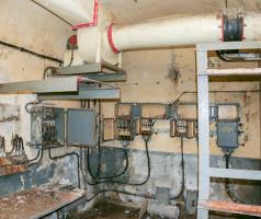 Ligne Maginot - SOETRICH - A11 - (Ouvrage d'artillerie) - Bloc 4
Pied du bloc, local technique ventilation et tableau électrique du bloc