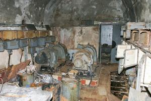 Ligne Maginot - SOETRICH - A11 - (Ouvrage d'artillerie) - Sous station électrique des avants
Les convertisseurs produisant le courant 110V continu pour les tourelles de l'ouvrage