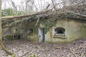 Ligne Maginot - BATTERIE DES PAYSANS - (Cuve pour canon) - L'abri pour artilleurs A 75