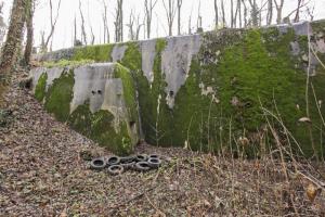 Ligne Maginot - FORT DUCROT - (PC de Secteur) - L'accès à la cour depuis le PC