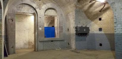 Ligne Maginot - FORT DUCROT - (PC de Secteur) - Laboratoire d'artillerie employé comme PC
Salle des transmissions