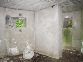 Ligne Maginot - HAUTE DIGUE 8 - (Blockhaus pour arme infanterie) - Chambre de tir
Créneau mitrailleuse droit