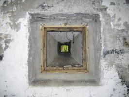 Ligne Maginot - HAUTE DIGUE 9 - (Blockhaus pour arme infanterie) - Créneau de défense rapprochée frontal
