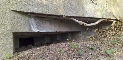 Ligne Maginot - I12 - (Blockhaus pour arme infanterie) - Détail du créneau gauche