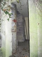 Ligne Maginot - M26 - (Abri) - Entrée du masque bétonné. Au fond, l'entrée d'origine