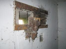 Ligne Maginot - DRACHENBRONN - (Blockhaus pour arme infanterie) - Créneau mitrailleuse de droite