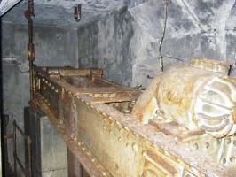 Ligne Maginot - LAUDREFANG - A37 - (Ouvrage d'infanterie) - Bloc 2
Étage inférieur de la tourelle mitrailleuses
Contrepoids et balancier