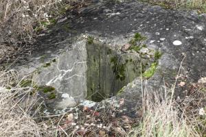 Ligne Maginot - Ct46 ( Cuve pour arme d'infanterie ) - L'accès a la tourelle, quand celle-ci était en place.