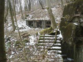 Ligne Maginot - HOCHWALD C9 ( Casemate d'infanterie ) - Les niches extérieures pour les mines et le barbelé
