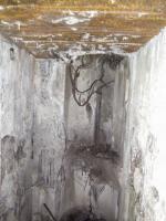 Ligne Maginot - INGOLSHEIM Est ( Casemate d'infanterie ) - L'intérieur de la casemate, la dalle entre les deux niveaux s'est effondrée