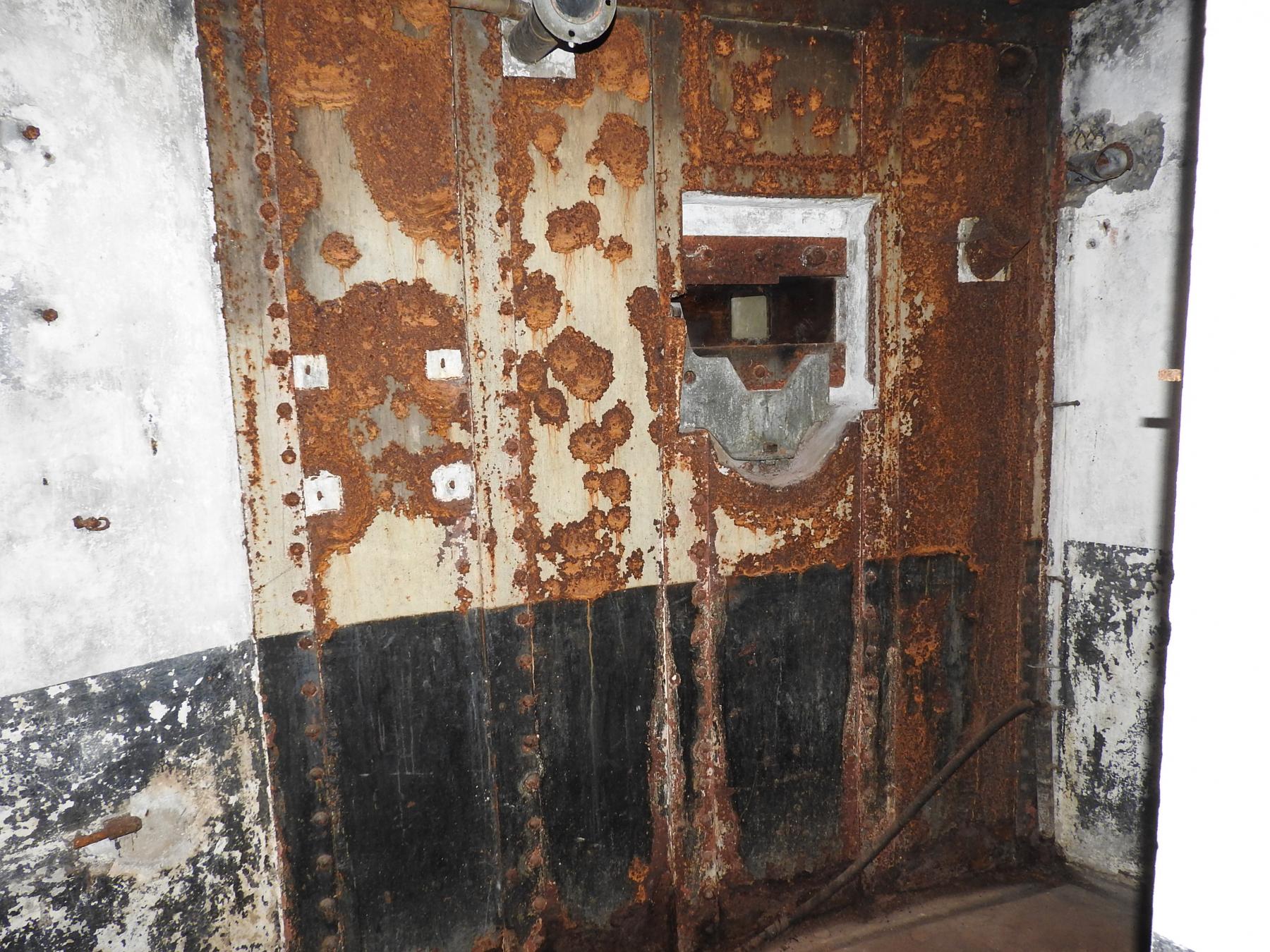 Ligne Maginot - GRAFENWEIHER CENTRE - (Casemate d'infanterie - Simple) - Un créneau FM de défense rapproché