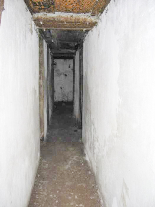 Ligne Maginot - 420C - DAVOUST (I° / 172° RIF) - (PC de Quartier) - Couloir de l'abri - Antoine SCHOEN