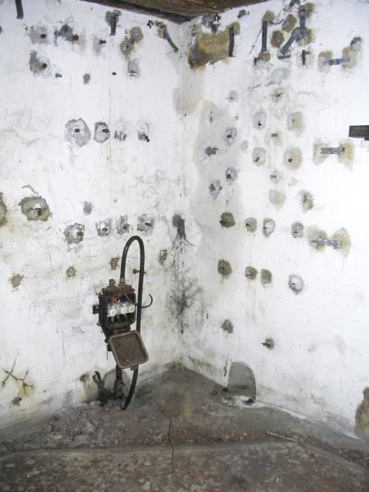 Ligne Maginot - 420C - DAVOUST (I° / 172° RIF) - (PC de Quartier) - Local téléphonique 1