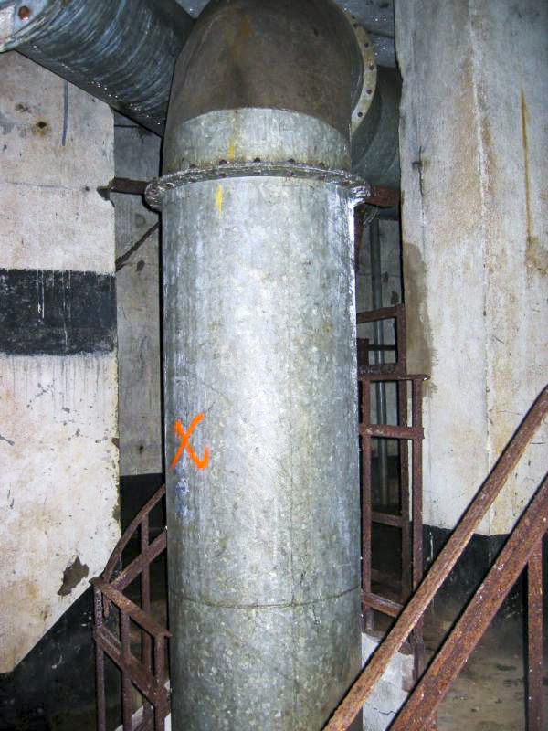 Ligne Maginot - SOETRICH - A11 - (Ouvrage d'artillerie) - Entrée des hommes
Vue de la tuyauterie principale d'aération