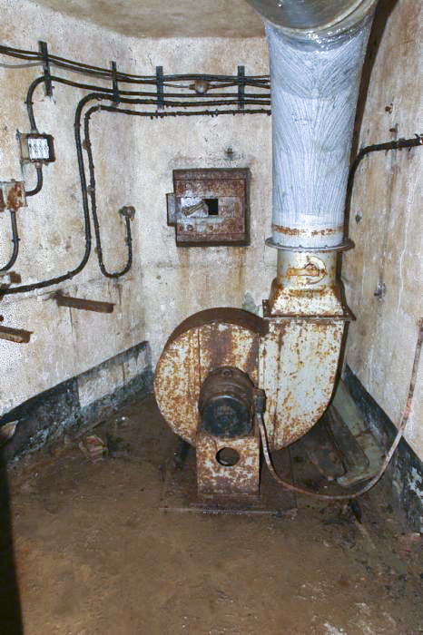 Ligne Maginot - SOETRICH - A11 - (Ouvrage d'artillerie) - Le bas de l'entrée des hommes
Blockhaus de protection