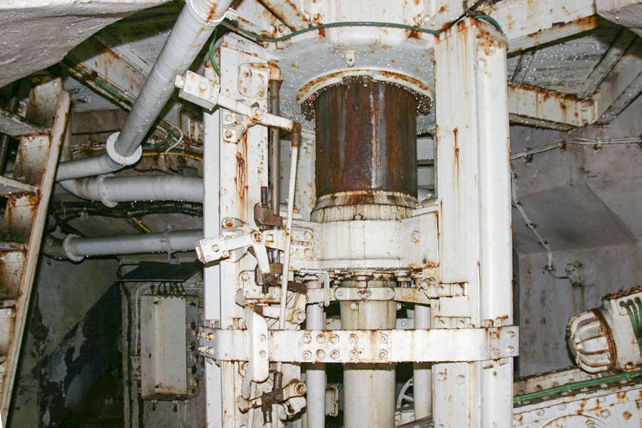 Ligne Maginot - SOETRICH - A11 - (Ouvrage d'artillerie) - Bloc 2
Tourelle de mitrailleuses Reibel MAC 31 - ZEIG Marc