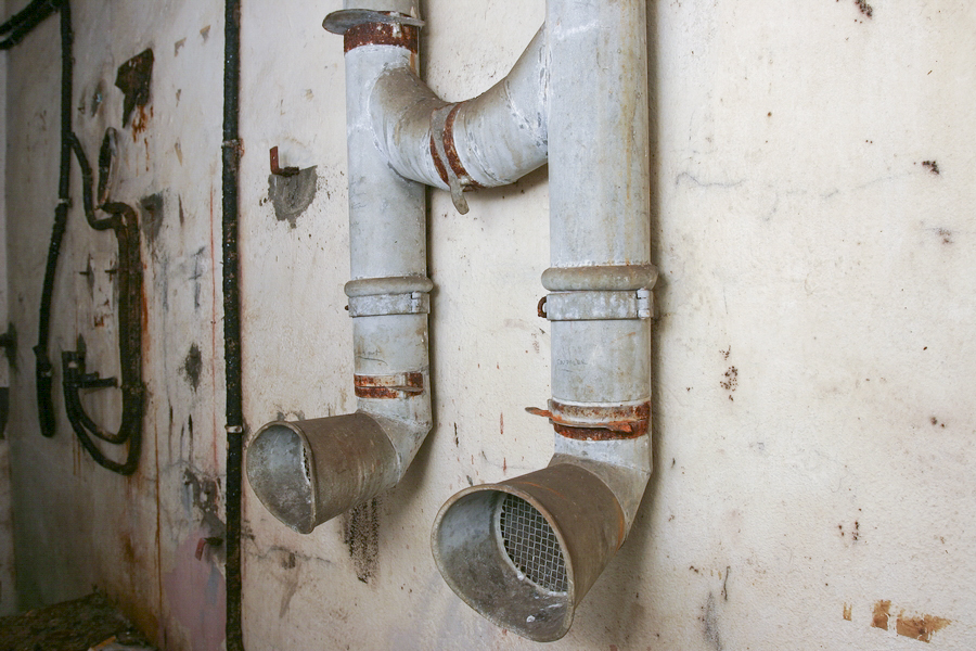 Ligne Maginot - SOETRICH - A11 - (Ouvrage d'artillerie) - Bloc 2
Tubes acoustiques pour la communication entre les observateurs (cloches VDP et GFM) et le bureau des observateurs du bloc