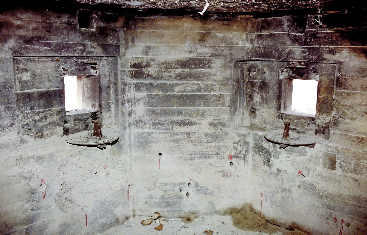 Ligne Maginot - Blockhaus BAUERNGRUNDWASSER Sud-Ouest 3 - Le bloc peu avant sa destruction en 1991 - Alain Perouffe
