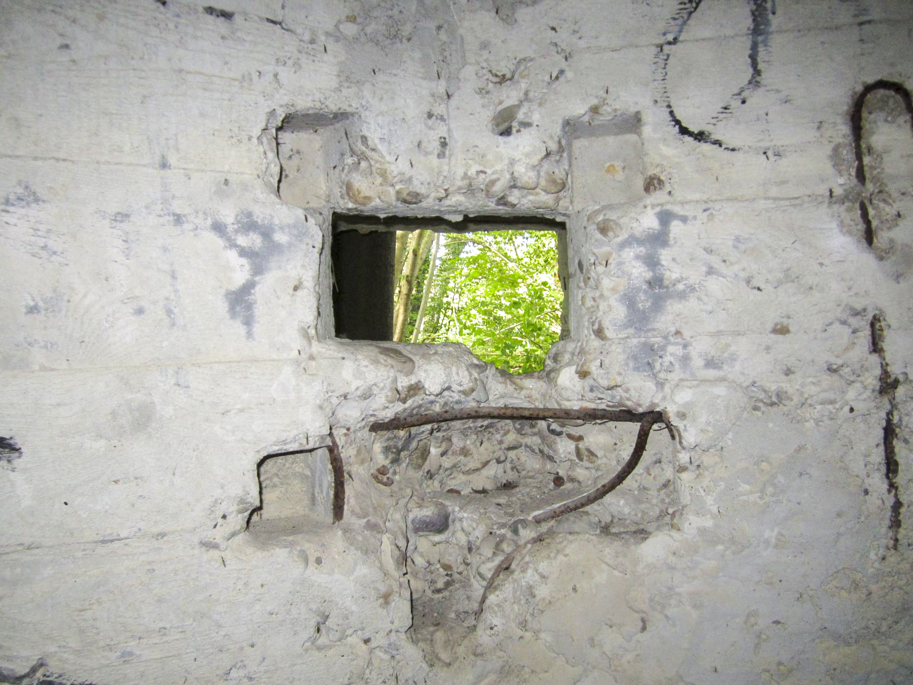 Ligne Maginot - BLAUELSANDKOEPFEL - (Blockhaus pour arme infanterie) - Chambre de tir - créneau latéral gauche