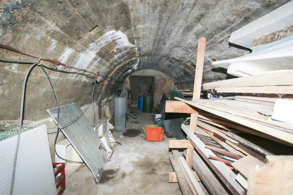 Ligne Maginot - DALHUNDEN EST - (PC de Sous-Quartier) - L'intérieur de l'abri - Les Gardiens du Rhin