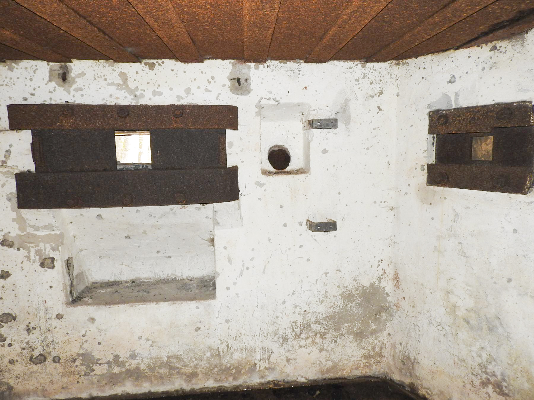 Ligne Maginot - LANGENACKER OUEST - (Blockhaus pour arme infanterie) - La chambre de tir