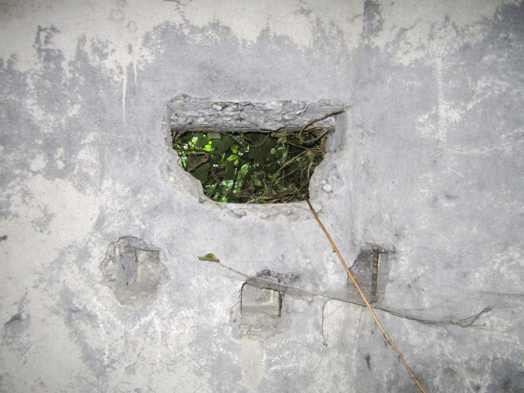 Ligne Maginot - HAUTE DIGUE 4 - (Blockhaus pour arme infanterie) - Chambre de tir - créneau latéral gauche - G.Fuchs